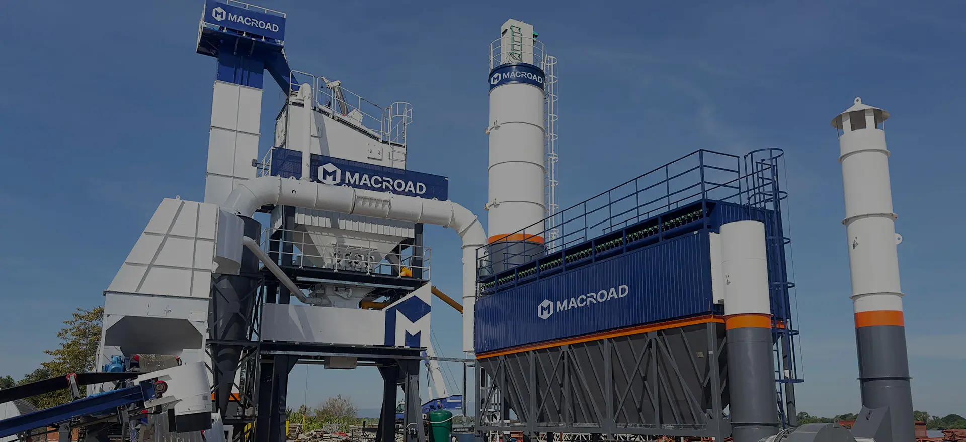 Macroad-asphalt-mixing-plant-for-road-construction